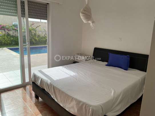 Villa de 500m2 à louer au lac rose image 8