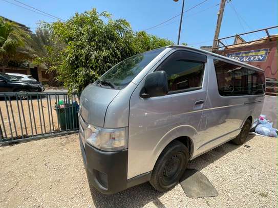 2017 TOYOTA HIACE 15 PLACES image 4