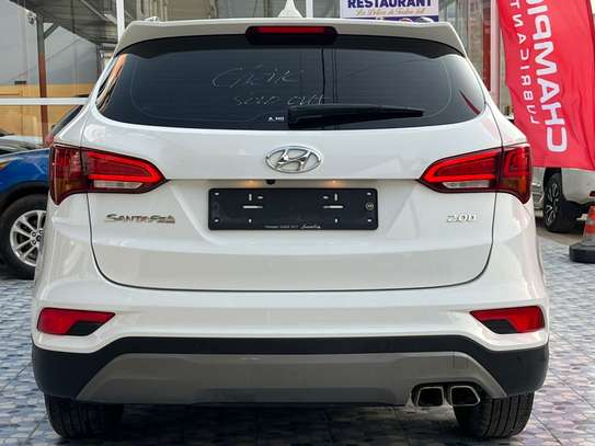 Hyundai Santafe image 4