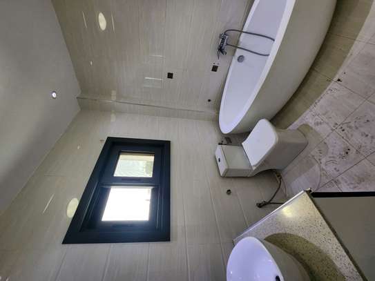 Appartement de 2 chambres et salon aux Almadies image 5