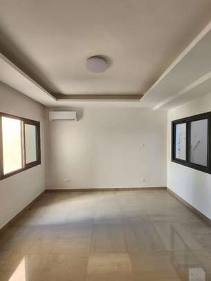 Bel appartement F4 à louer aux Mamelles image 3