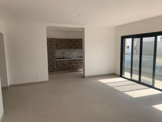 APPARTEMENT F4 A LOUER ALMADIES image 8