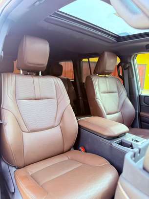 TOYOTA LAND CRUISER PRADO 2025 image 10