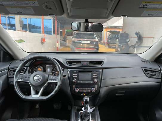 Nissan rogue image 10