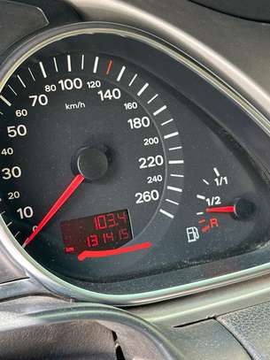 Audi Q7 2009 image 10
