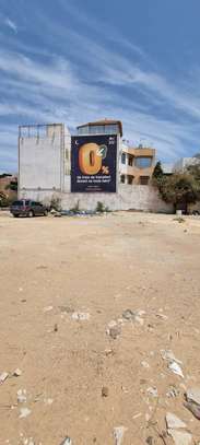 Terrain Angle Mermoz corniche 350 m² image 2