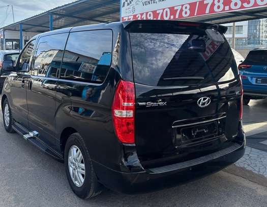 Hyundai Starex VIP Black double toit ouvrant image 3