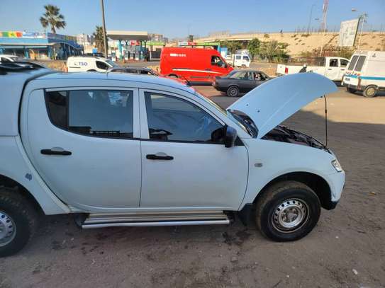 Mitsubishi L 200 (2014) image 8