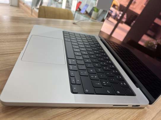 MacBook Pro M3 Pro image 3