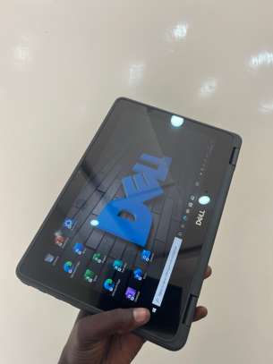 Dell portable compact gris anthracite mobilité pro image 2