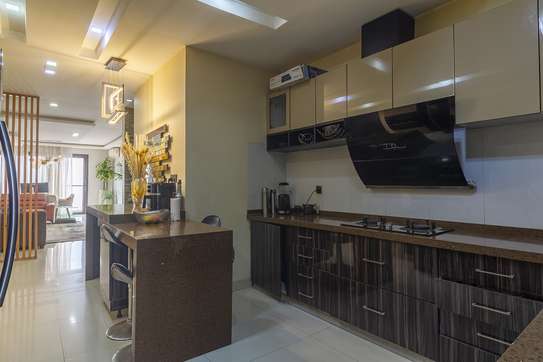 F5 de 210 m2 haut de gamme à vendre à Yoff image 5