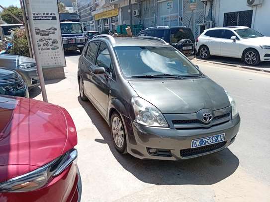 Toyota verso 7 places diesel image 3