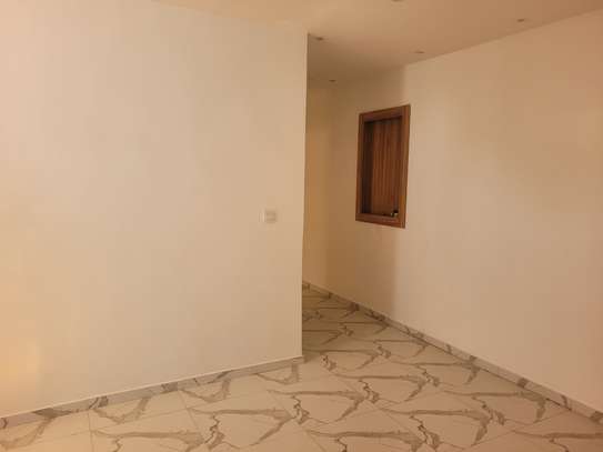 Trois chambres à louer par mois image 10