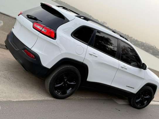 Jeep Cherokee HighLatitude-2016 image 3