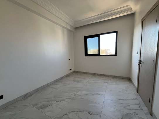 Appartement F4 à louer aux almadies image 10