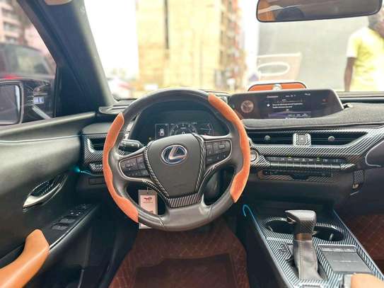 LEXUS UX 200 SPORT 2021 FULL image 17