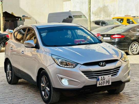 Location SUV image 2