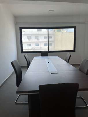 Salle de réunion a la Cite Keur Gorgui image 1