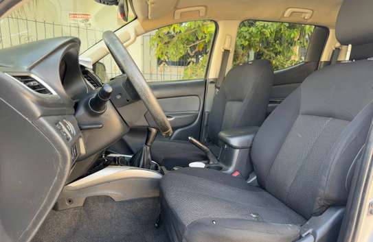 Mitsubishi L200 2016 image 4