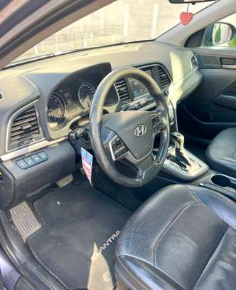 Hyundai elantra 2018 image 5