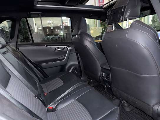 Toyota RAV4 Hybride 2020 image 9