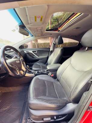 Hyundai Elantra LIMITED image 4