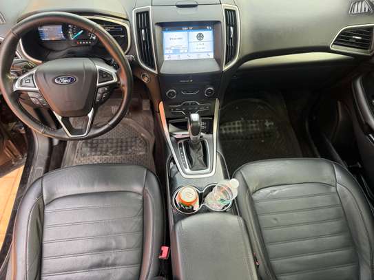 Ford Edge all black image 10