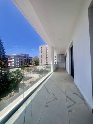 Appartement F5 à louer au Point E image 11