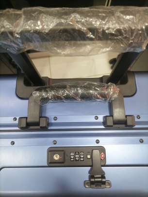 Valise en aluminium 'haut de gamme cabine image 5