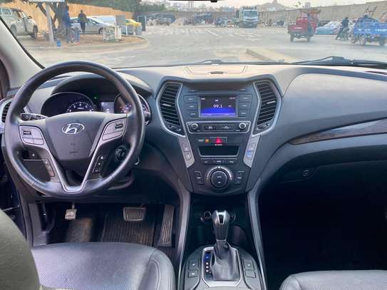 HYUNDAI SANTAFÉ 2017 image 4