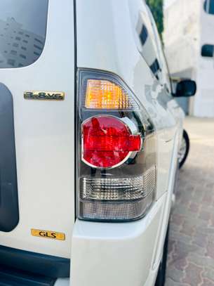 Mitsubishi pajero image 7