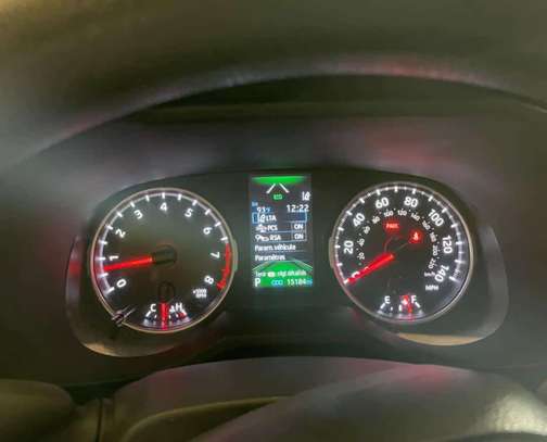 Toyota RAV4 année 2019 image 10