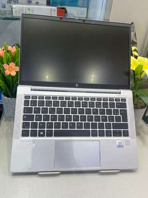 Hp elitebook 830 image 6