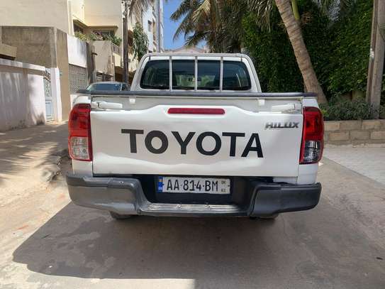 Toyota Hilux image 7