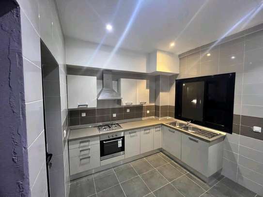 Appartement F4 à la Cité Keur Gorgui haut standing image 6
