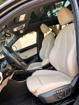 BMW X2 2018 Xdrive 28i image 11