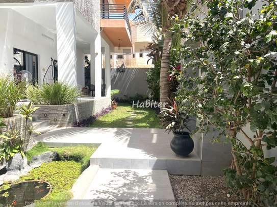 Villa R+1 à louer au Almadies derrière Philippe Morris image 1