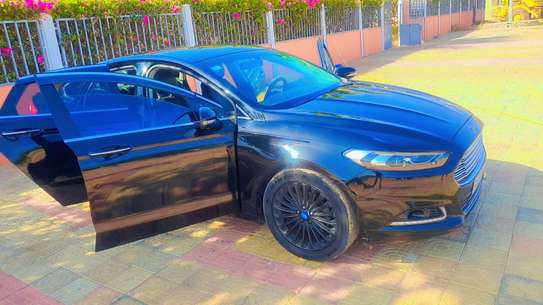 Ford Titanium 2013 image 3