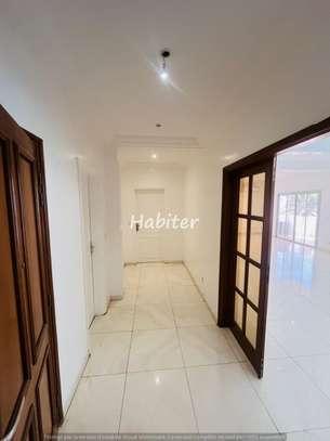 Appartement à louer aux Almadies image 8