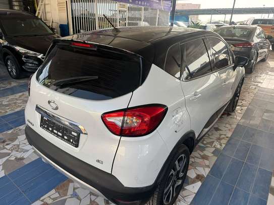 Renault QM3 2017 image 2