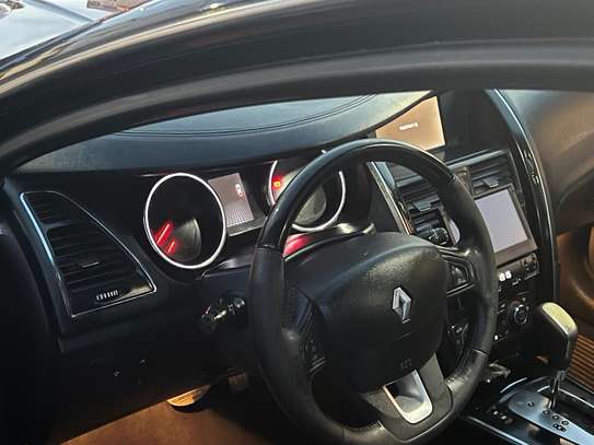 Renault Latitude image 5