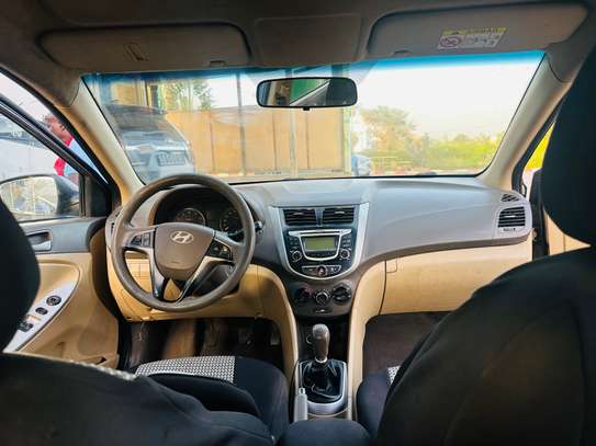Hyundai Accent 2013 image 4