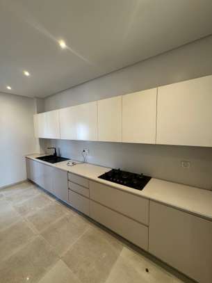 APPARTEMENT F4 HAUT STANDING  POINT E image 1