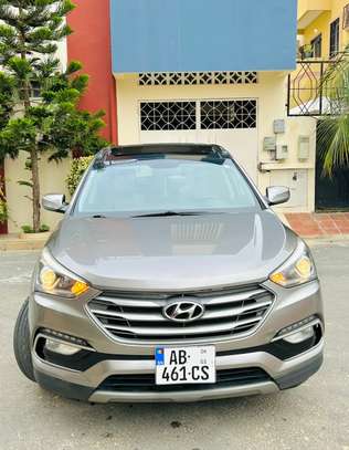 Hyundai Santafe 2018 full option image 3