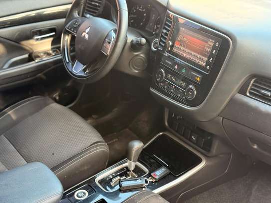 MITSUBISHI OUTLANDER ANNÉE 2018 image 5