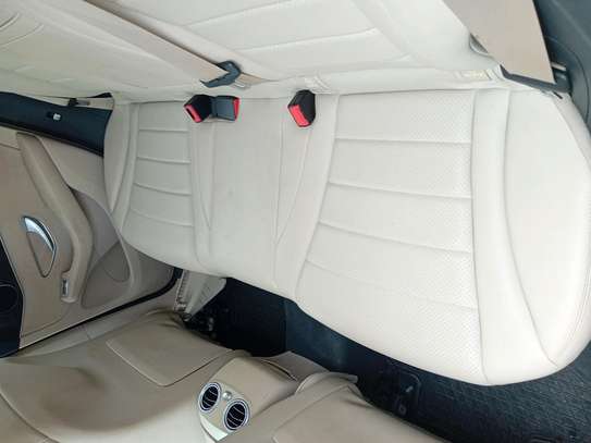 GLC 300 4MATIC image 7