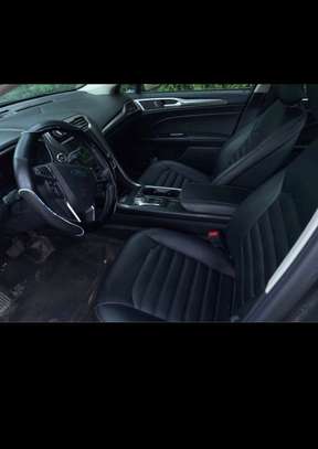 Ford Fusion Hybrid 2019 image 3