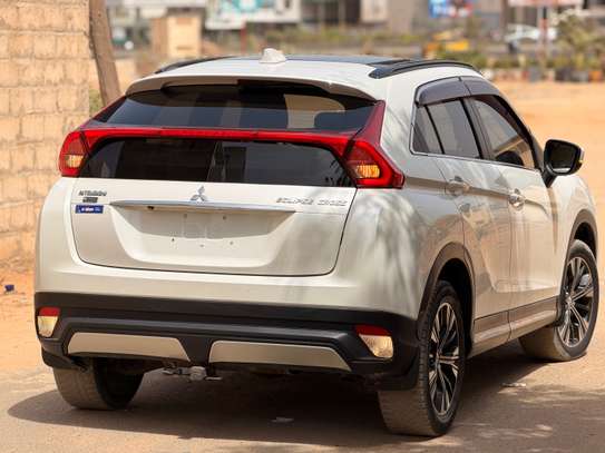 MITSUBISHI ECLIPSE CROSS 2019 image 6