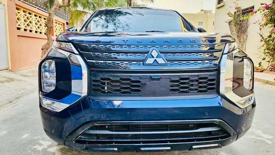 Mitsubishi outlander 2022 image 9