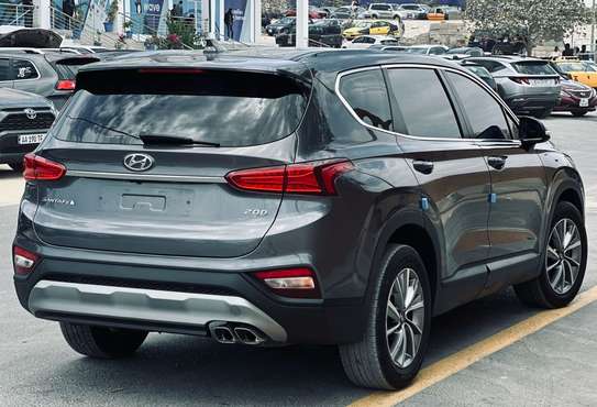 Hyundai santafe 2019 image 6